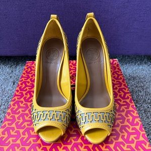 Tory Burch Pump